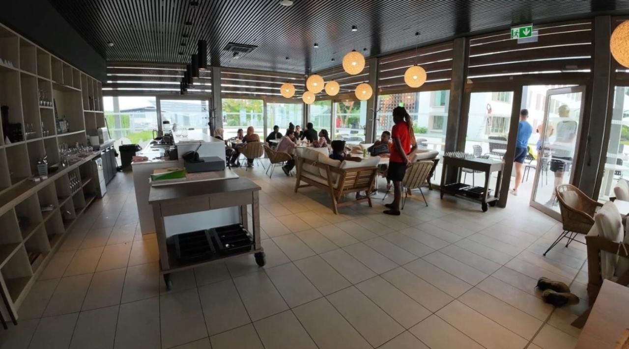 Ibis Styles Mayotte Aéroport Pamandzi Exterior foto