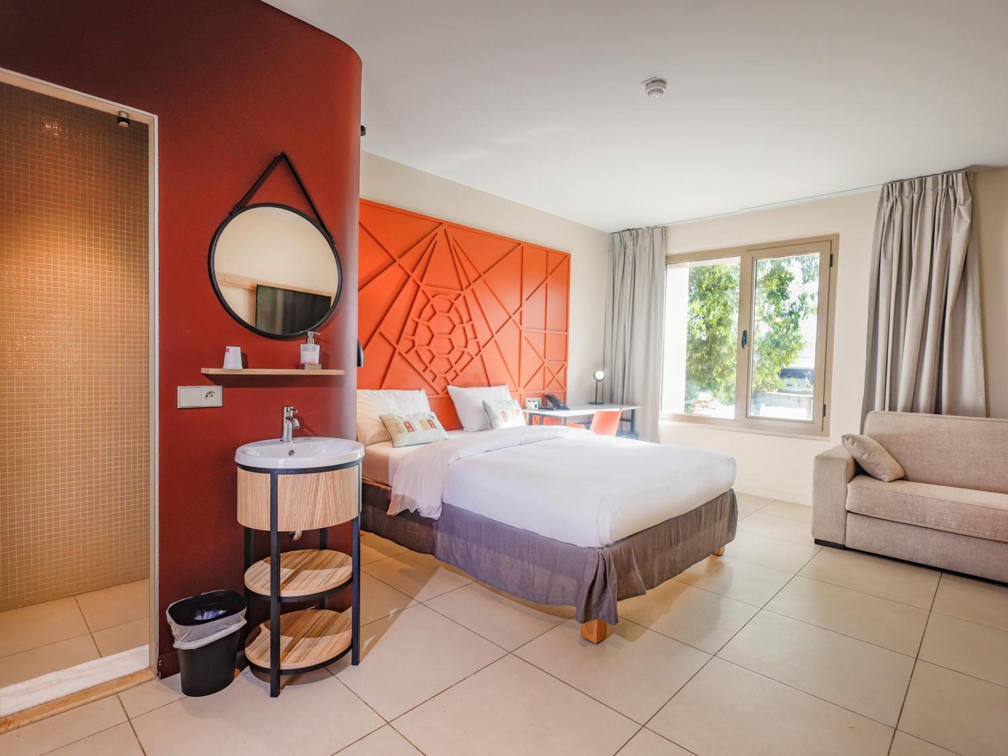 Ibis Styles Mayotte Aéroport Pamandzi Exterior foto