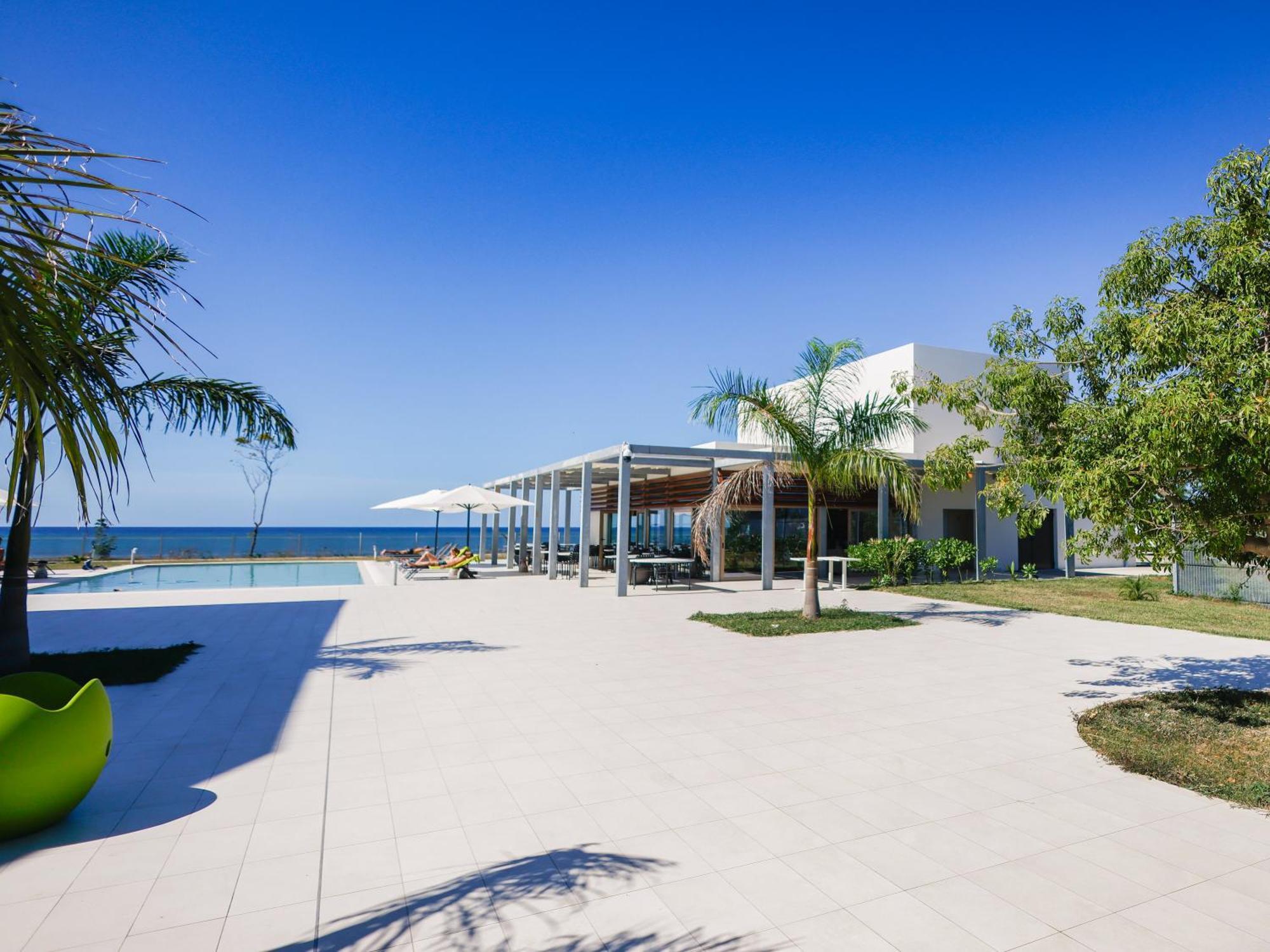 Ibis Styles Mayotte Aéroport Pamandzi Exterior foto